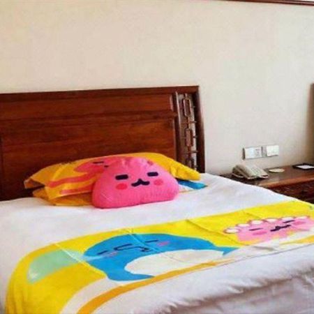 Taoyuan Shuixiang Hotel Chongming Екстер'єр фото