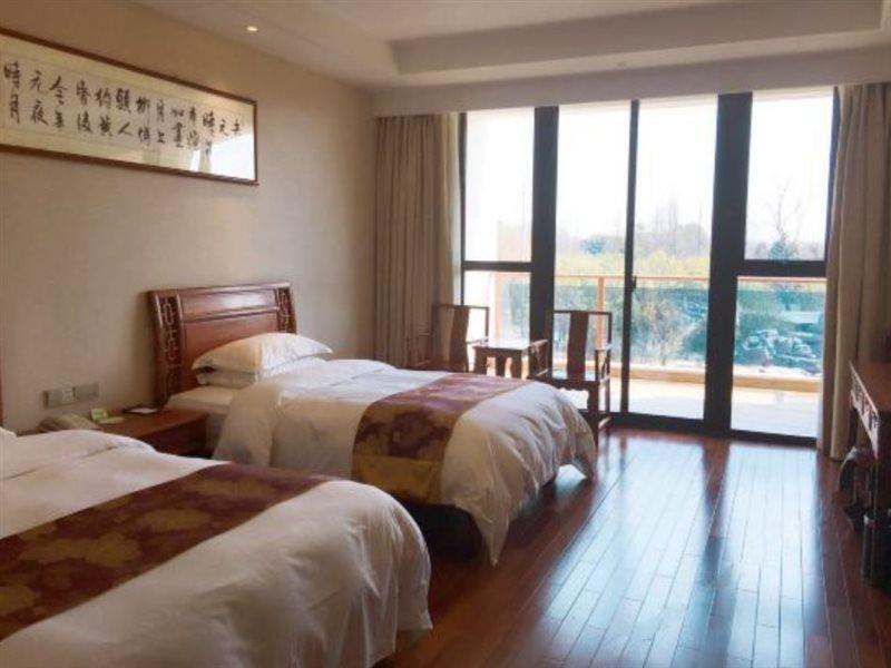 Taoyuan Shuixiang Hotel Chongming Екстер'єр фото