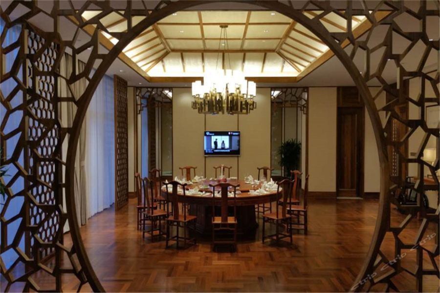 Taoyuan Shuixiang Hotel Chongming Екстер'єр фото